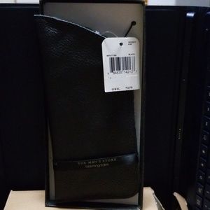 Bloomingdales Leather Eyeglass case OS